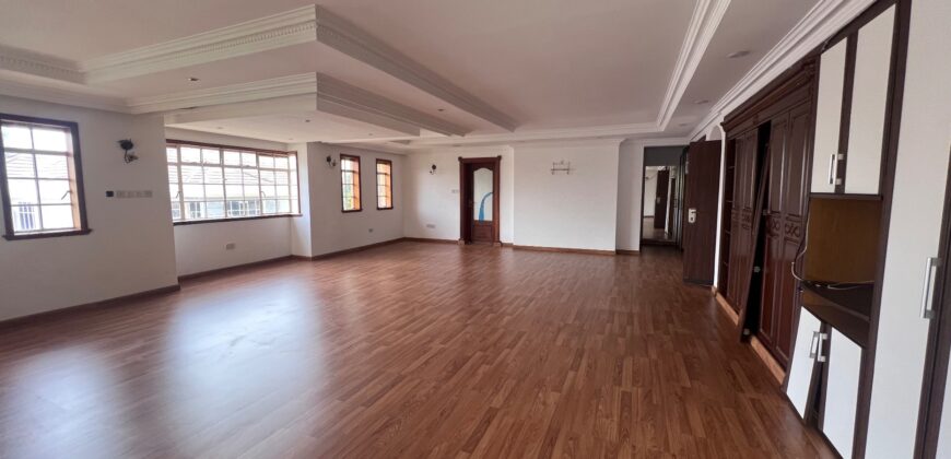 5 Bedroom House for Sale in Runda 90000000 Kenyan Shillings