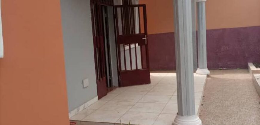 BELLE VILLA EN DUPLEX A VENDRE, YAOUNDE, 98 000 000 FCFA