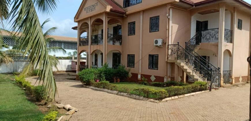 Triplex à Vendre à Yaoundé, 150.000.000 F CFA