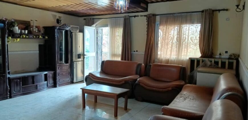 Triplex à Vendre à Yaoundé, 150.000.000 F CFA