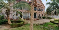 Triplex à Vendre à Yaoundé, 150.000.000 F CFA