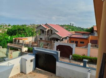 Duplex à vendre ,Yaoundé, 165 678 896 FCFA