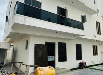 FOR SALE: 4 Bedroom Fully detached Duplex in a Mini Estate, Ikoyi, Lagos, N550million ,