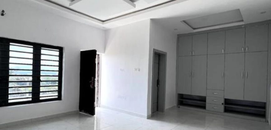 6 Bedroom House for Sale in Lekki Lagos 120000000 Naira