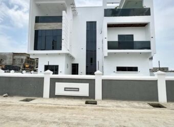 5 Bedroom House for Sale in Lekki Lagos 250000000 Naira