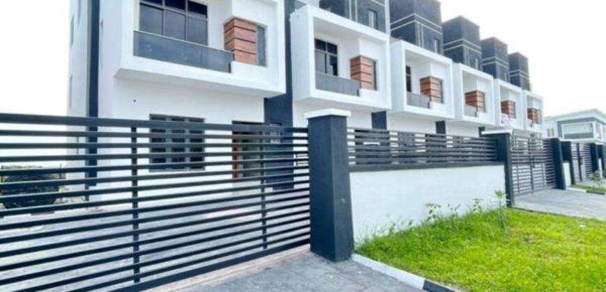 6 Bedroom House for Sale in Lekki Lagos 120000000 Naira