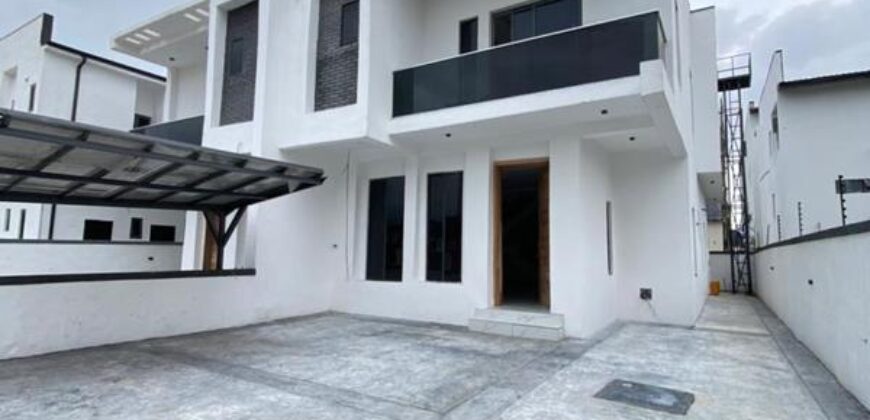 4 Bedroom House for Sale in Lekki 160000000 Naira