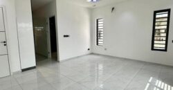 5 Bedroom House for Sale in Lekki 190000000 Naira.