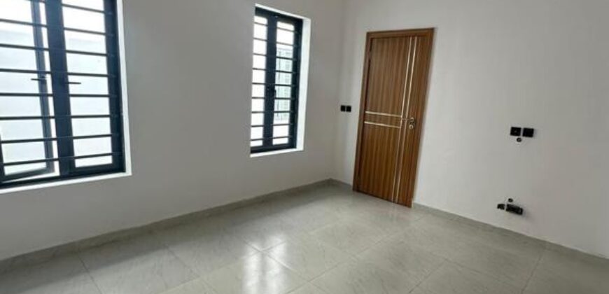 5 Bedroom House for Sale in Lekki, Lagos for 280 000 000 Naira