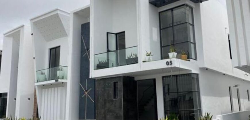 5 Bedroom House for Sale in Lekki Lagos 240000000 Naira