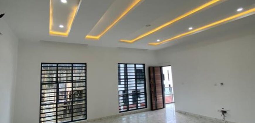 4 Bedroom House for Sale in Lekki, Lagos 175000000 Naira