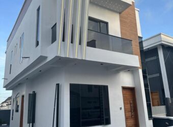 4 Bedroom House for Sale in Lekki 140000000 Naira