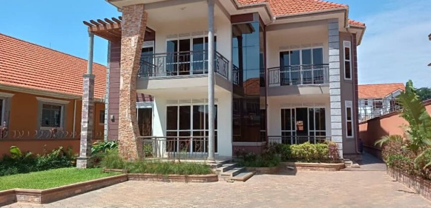 6 Bedroom House for Sale in Kyanja, Kampala at Shs 900 Million