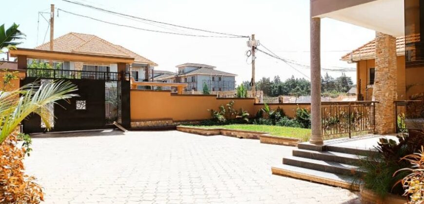 6 Bedroom House for Sale in Kyanja, Kampala at Shs 900 Million