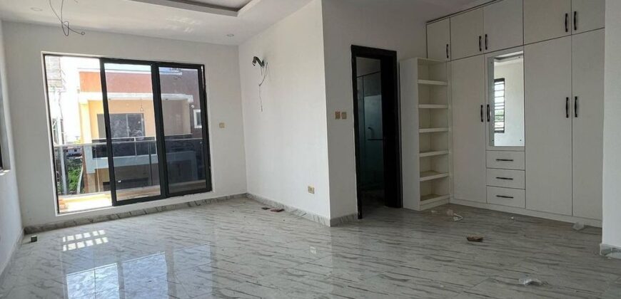 4 bedroom terrace duplex