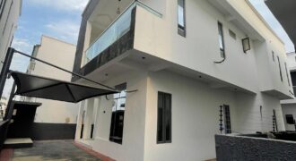 5 BEDROOM FULLY DETACHED DUPLEX