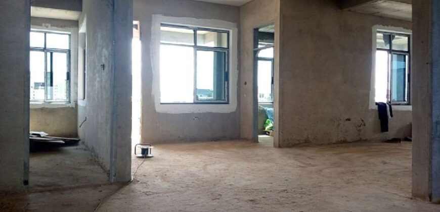 9BEDROOM HOUSE FOR SALE AT TEMA COM25, ACCRA