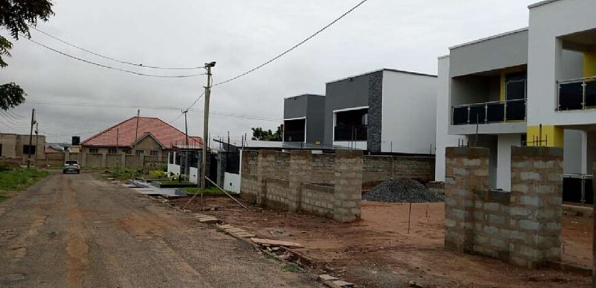 9BEDROOM HOUSE FOR SALE AT TEMA COM25, ACCRA