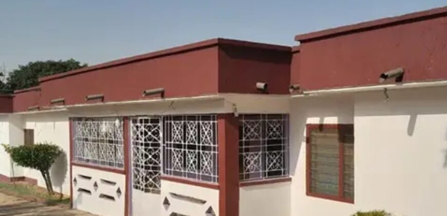 7 Bedrooms House for Sale ( Kumasi), GHS750 000