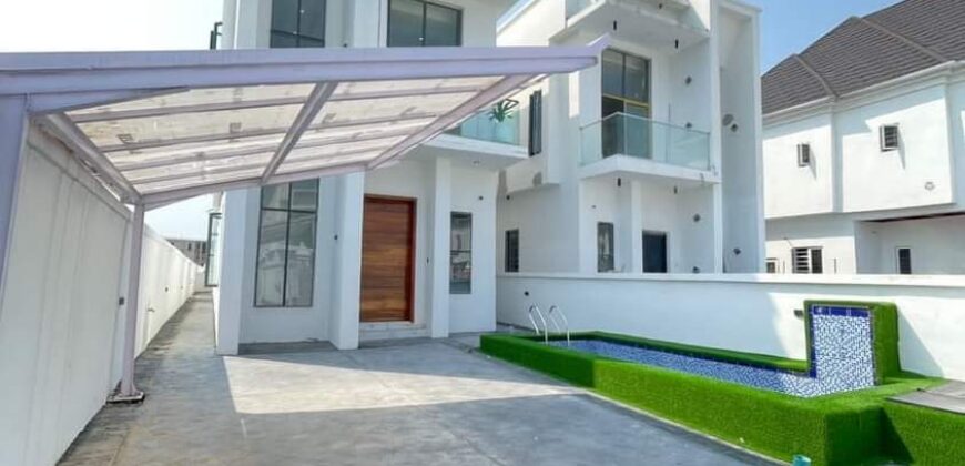 FOR SALE Luxurious Duplex at Lekki, Lagos; 175M Naira