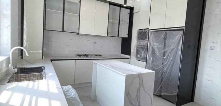 FOR SALE Luxurious Duplex at Lekki, Lagos; 175M Naira
