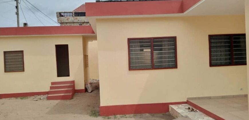 3 Bedroom House for Sale in Lome Maritime 50000000 Francs