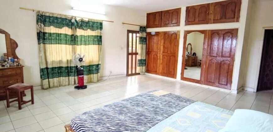 House For sale in Lome Maritime 130000000