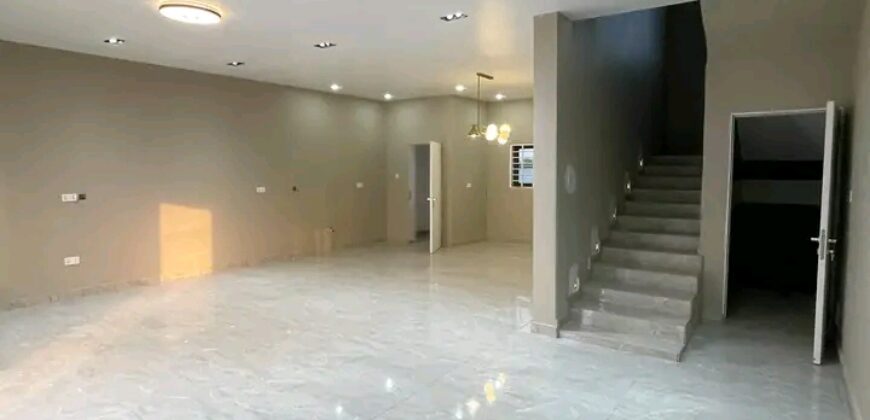 Exexutive 2/3 Bedroom teracce house for rent@ Haatso