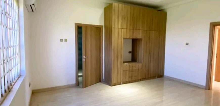 Exexutive ensuite 2 bedroom apartment for rent@ Adjringanor