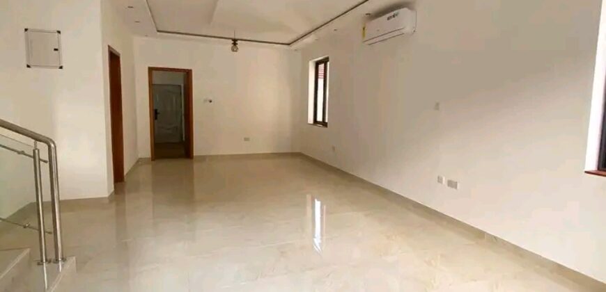 Exexutive 4Bedroom House for rent@ Trasacco