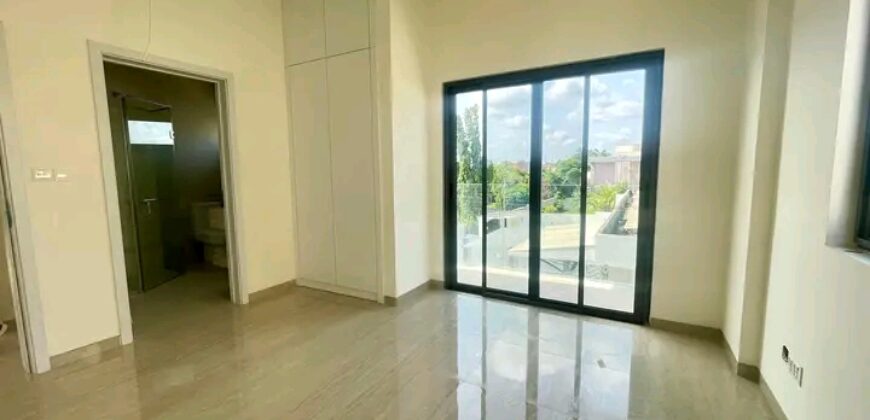 Exexutive 3Bedroom townhouse@ Airport Residential area