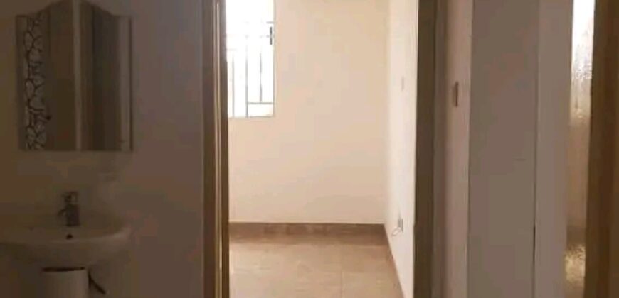 Exexutive 2bedroom apartment@ Adenta housing down