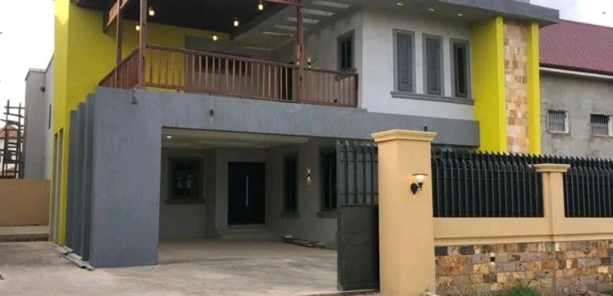 Luxurous 4Bedroom Townhouse@ Tseaddo