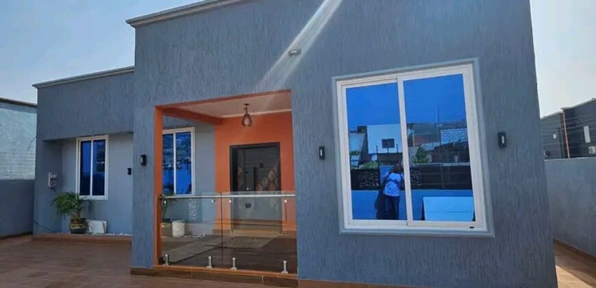 3Bedroom House@ Oyarifa