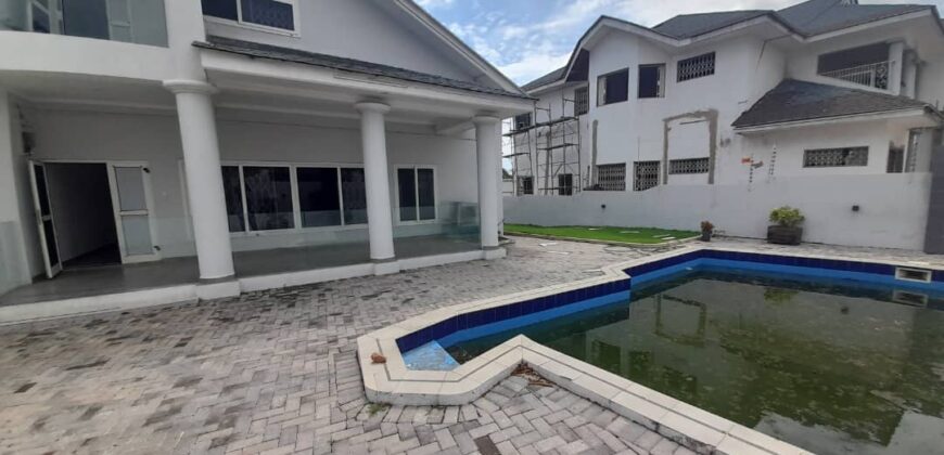 5BEDROOM WITH 1BEDROOM BOYS QUARTERS AND SWIMMING POOL HOUSE FOR RENT AT CANTONMENT.