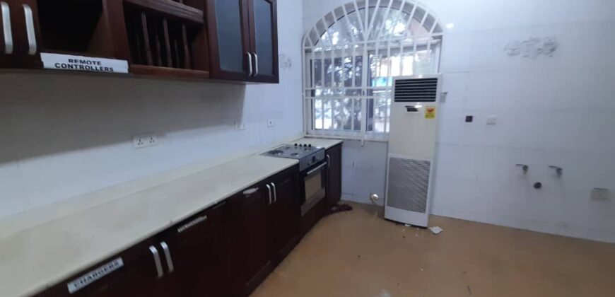 COMMERCIAL 4BEDROOM WITH 1BEDROOM STAFF QUARTERS HOUSE WITH STANDBY GENERATOR FOR RENT AT WEST LEGON-WEST LAND.