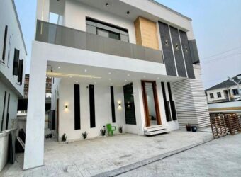 EXQUISITELY FINISHED 6 UNITS OF LUXURY SERVICED FULLY DETACHED 4 & 5 BED DUPLEXES