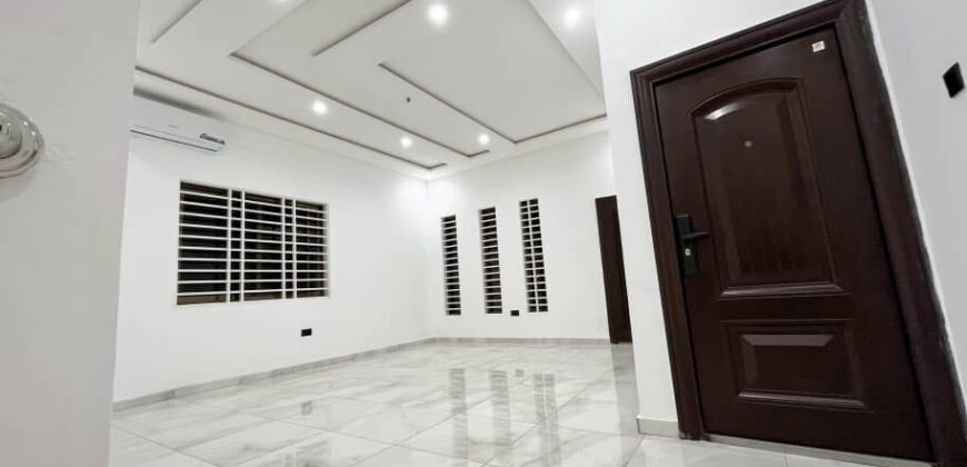 Contemporary luxurious 4brm for sale at ASHONMANG estates