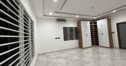 Contemporary luxurious 4brm for sale at ASHONMANG estates