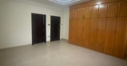 4 bedrooms with one bedroom servant quarters townhouses in Cantoments.