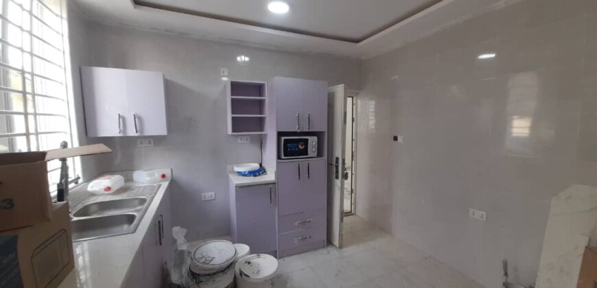 NEWLY BUILT EXECUTIVE 4BEDROOM HOUSE FOR SALE AT LAKESIDE ESTATE.