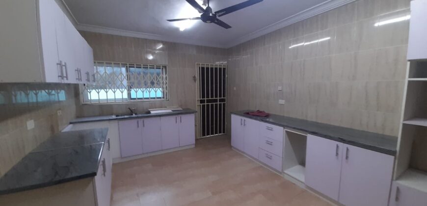 5BEDROOM WITH 1BEDROOM STAFF QUARTERS AND SECURITY POST SELF COMPOUND HOUSE FOR RENT AT WEST LAND.