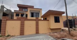 NEWLY 5BEDROOM WITH SECURITY POST HOUSE FOR SALE TSE At ADDO