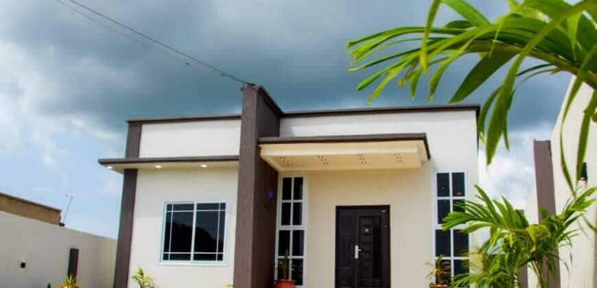 A VISIONARY VISTA OF A 3BEDROOM HOUSE FOR SALE AT NSAWAM-SATELLITE