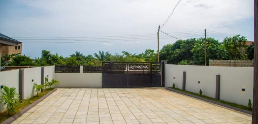 A VISIONARY VISTA OF A 3BEDROOM HOUSE FOR SALE AT NSAWAM-SATELLITE