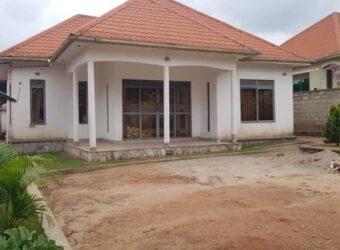 House for sale in Kitende Kitovu