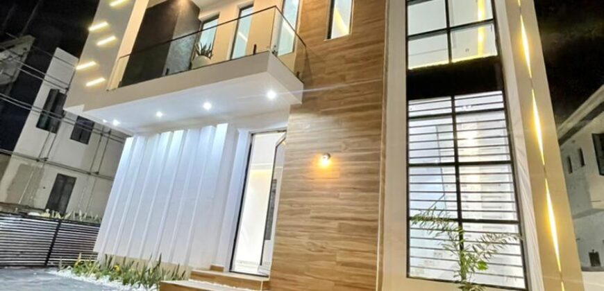 ASTONISHING LUXURY 4 BED FULLY DETACHED DUPLEX WITH SWIMMING POOL FOR 230,000,000 NAIRA