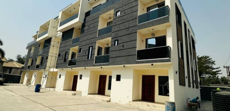 Smartly Built 4 Bedroom Terrace Duplex With BQ 270000000 Naira