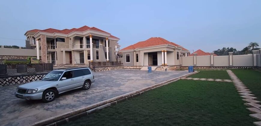 STUNNING ABODE OF A 6BEDROOM SELF-CONTAINED FOR SALE AT UGANDA -KIRA