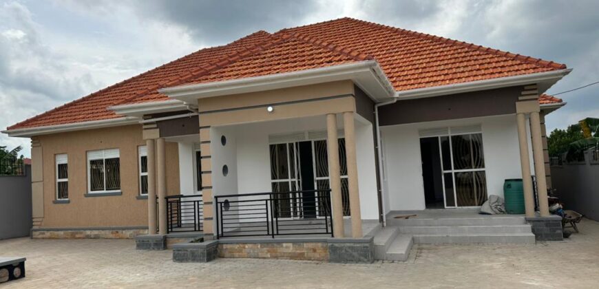 CORNERSTONE OF A BRAND NEW 4BEDROOM HOUSE FOR SALE AT UGANDA,BWEBAJA